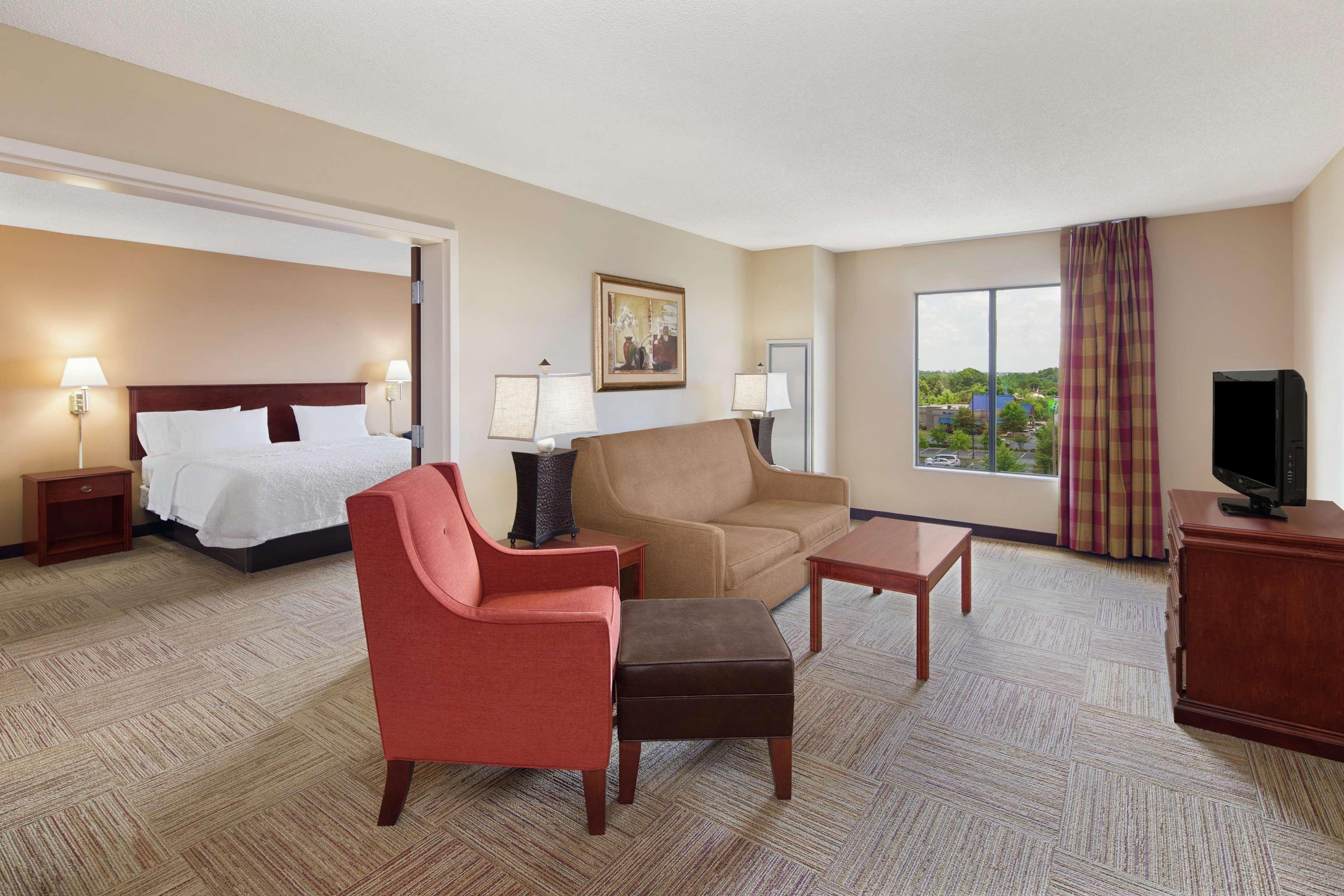 Hampton Inn Columbus-North Exterior foto