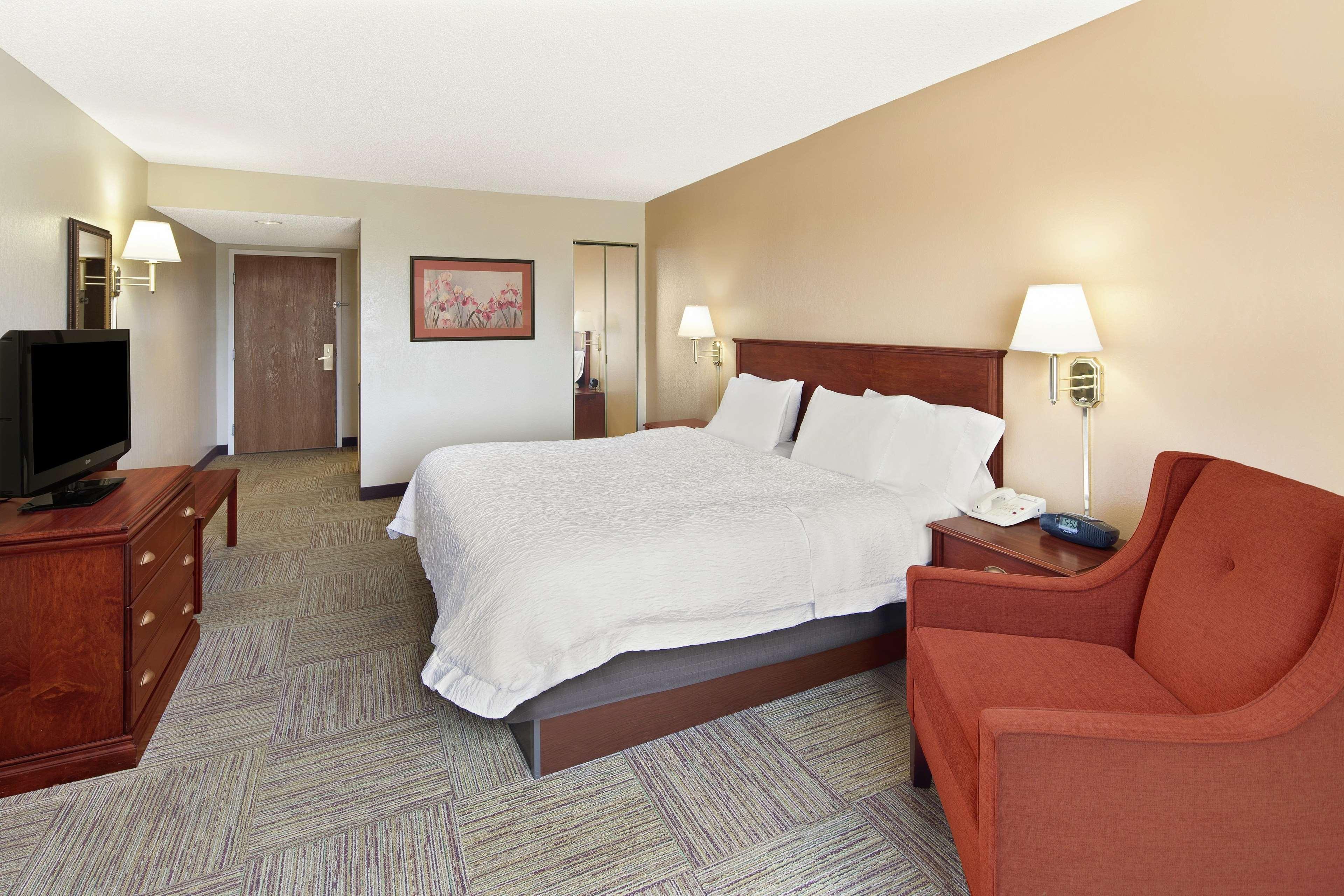Hampton Inn Columbus-North Exterior foto