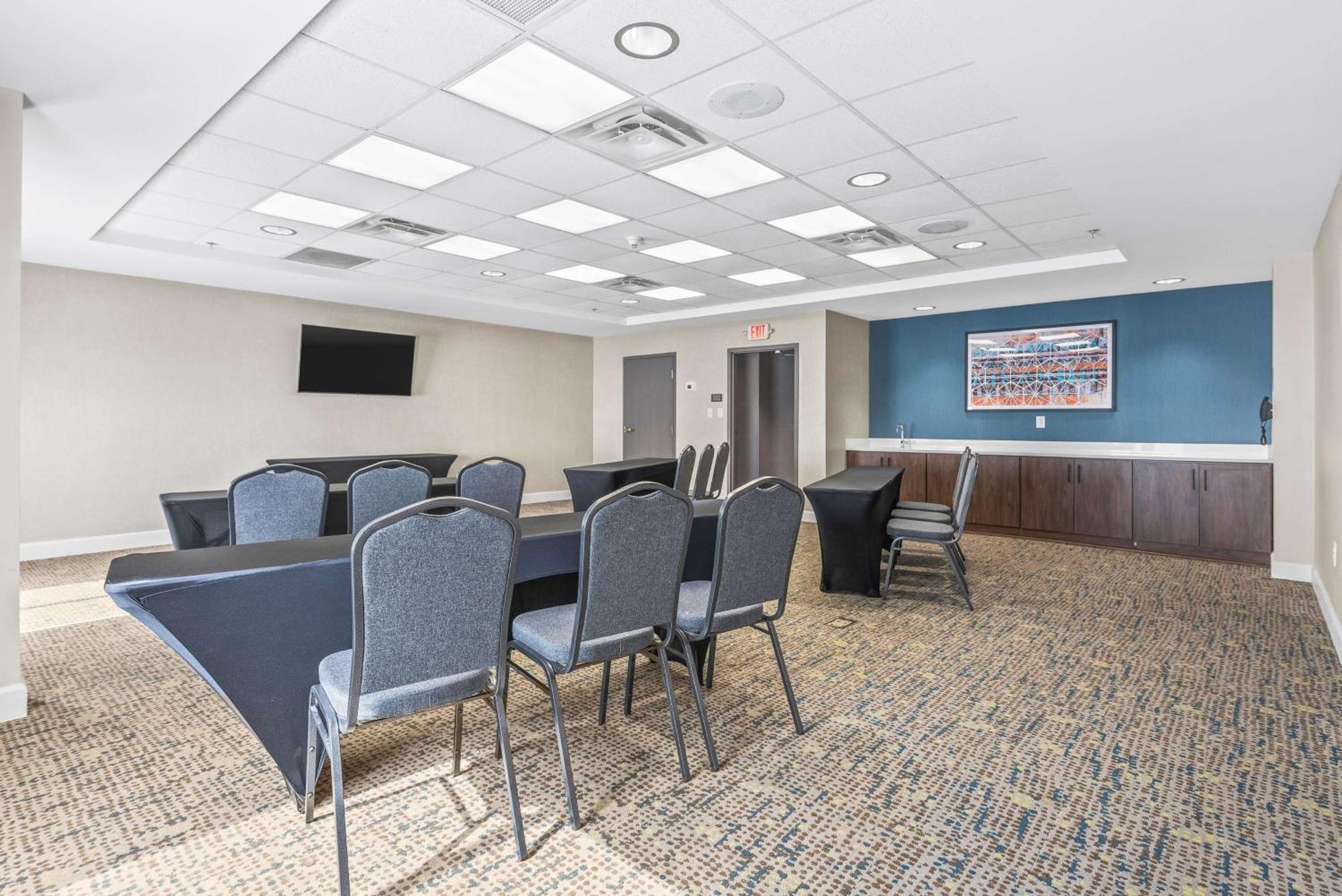 Hampton Inn Columbus-North Exterior foto